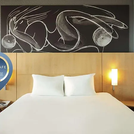 Ibis Centre Petite France 3*