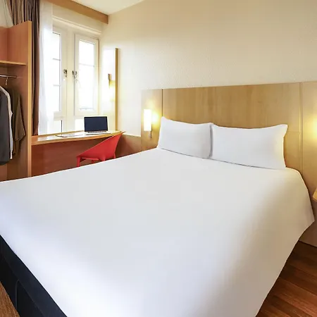 Hotel Ibis Centre Petite France 3*