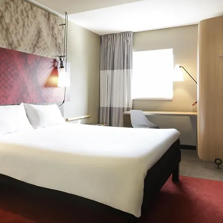 Ibis Centre Petite France 3*
