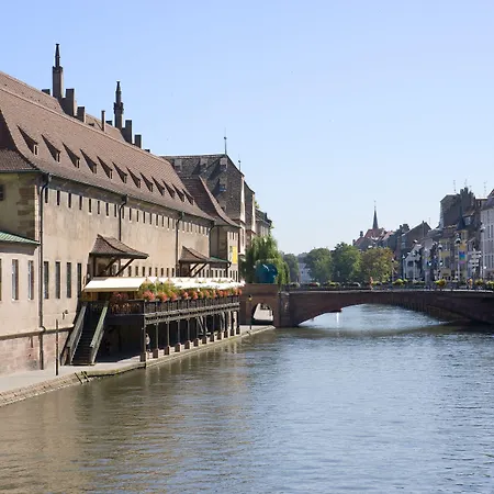 宜必思斯特拉斯堡中心小法国酒店