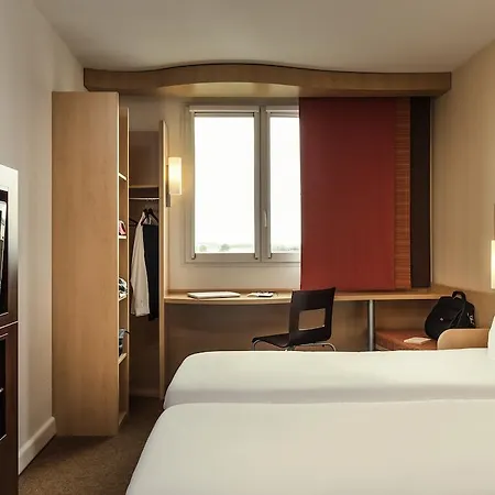 Hotel Ibis Centre Petite France 3*