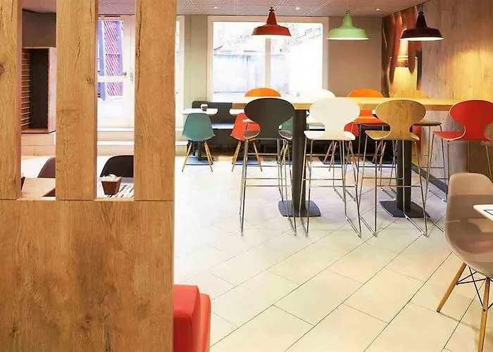 イビス サントル プティ フランス ホテル