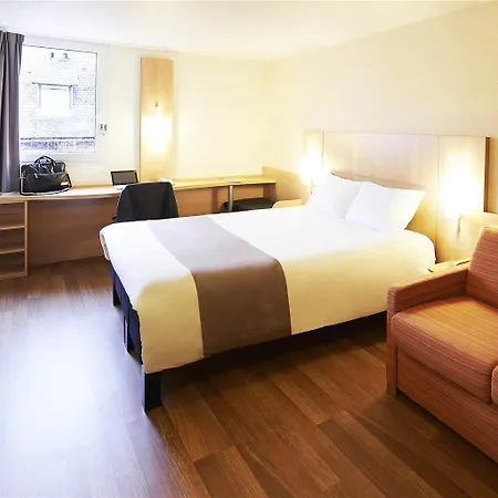 Hotel Ibis Centre Petite France 3*