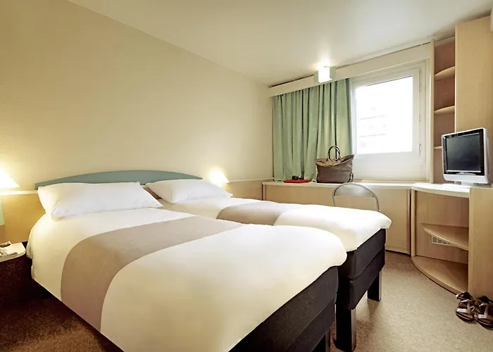 Ibis Centre Petite France 3*